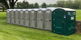 Best Standard Portable Toilet Rental  in Gloucester Point, VA